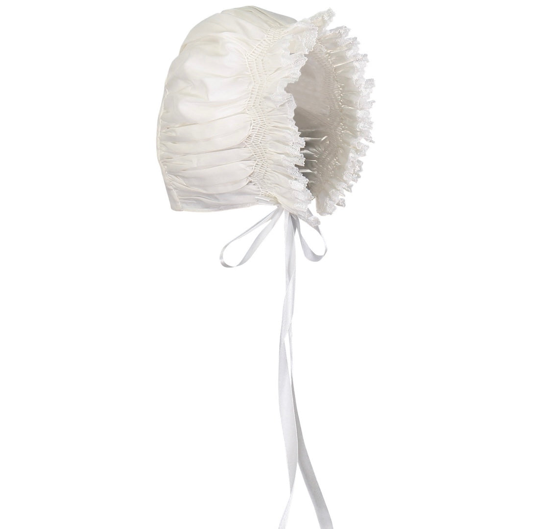 Feltman Ivory Smocked Lace Bonnet