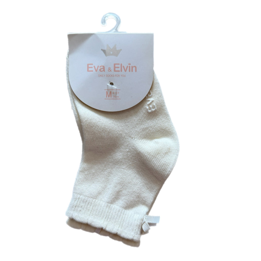 Ivory Scallop Top Sock