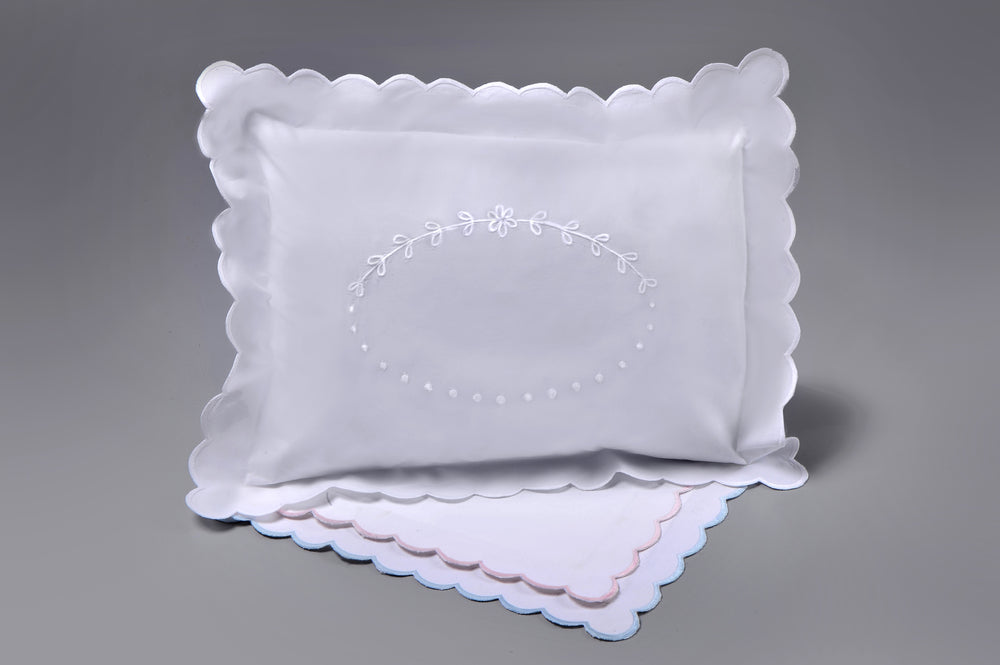 Boutross Sham/Pillow-Monogram Crest