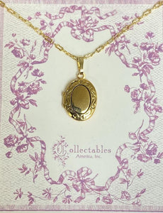 Collectables America Oval Locket